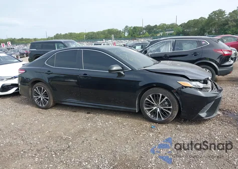 2020 Toyota Camry Se z USA, uszkodzony, nr VIN 4T1G11AK0LU367328